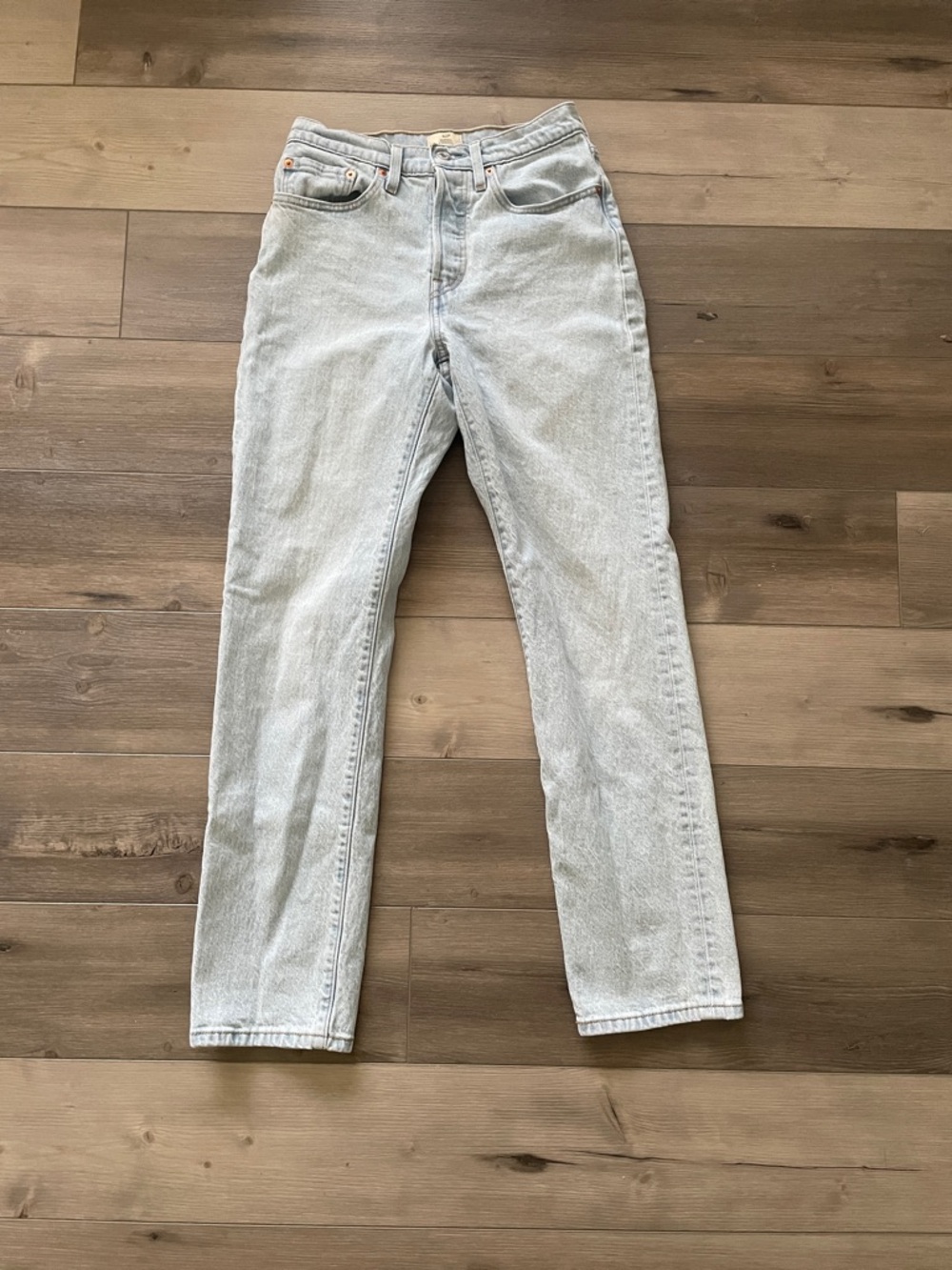 levi’s 501 light wash jeans - size 26
